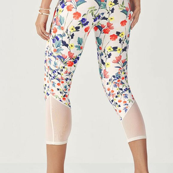 Fabletics  Zone High-Waisted Capri H10165 - Picture 3 of 12